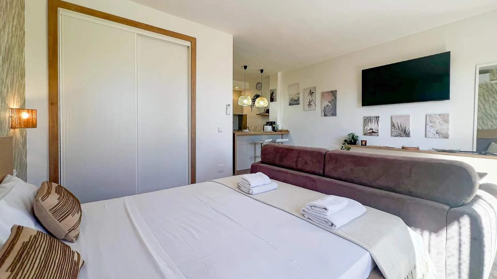 Oleholidays 806 Romana Playa Primera Linea De Playa Marbella 0*,  Spain