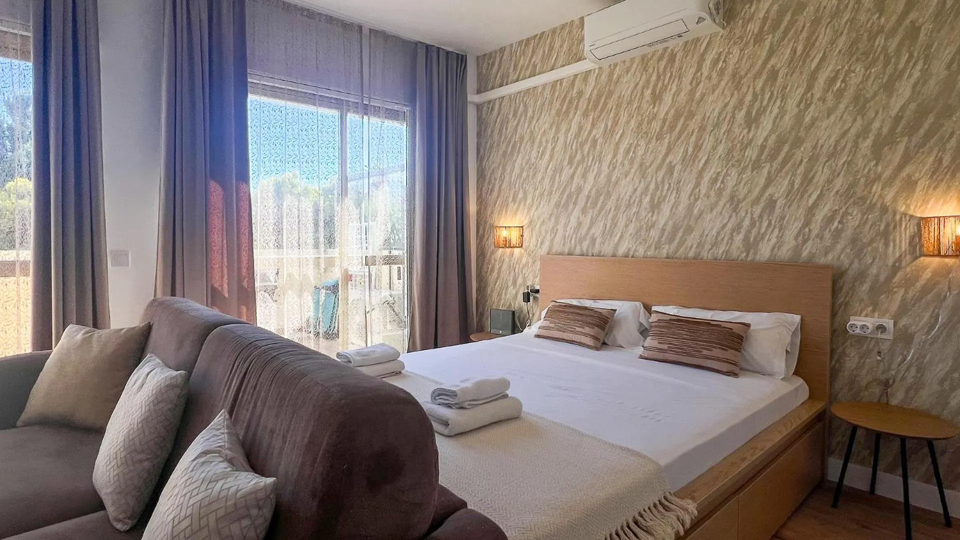 Apartment Oleholidays 806 Romana Playa Primera Linea De Playa Marbella
